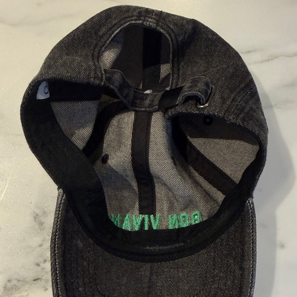 Clare V baseball bat, like new - Picture 3 of 3